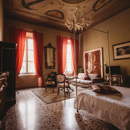 Salotto Delle Arti Gæstehus Modena