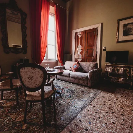 Salotto Delle Arti 4*