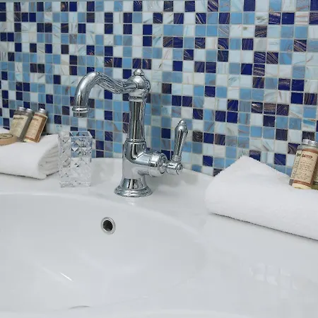 Salotto Delle Arti Gasthof 4*