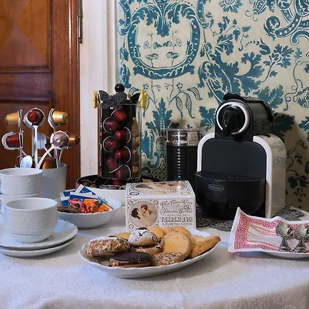 Salotto Delle Arti בית הארחה מודנה