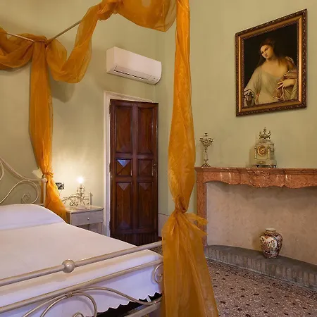 Salotto Delle Arti 4* מודנה