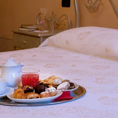 Salotto Delle Arti Casa de hóspedes 4*