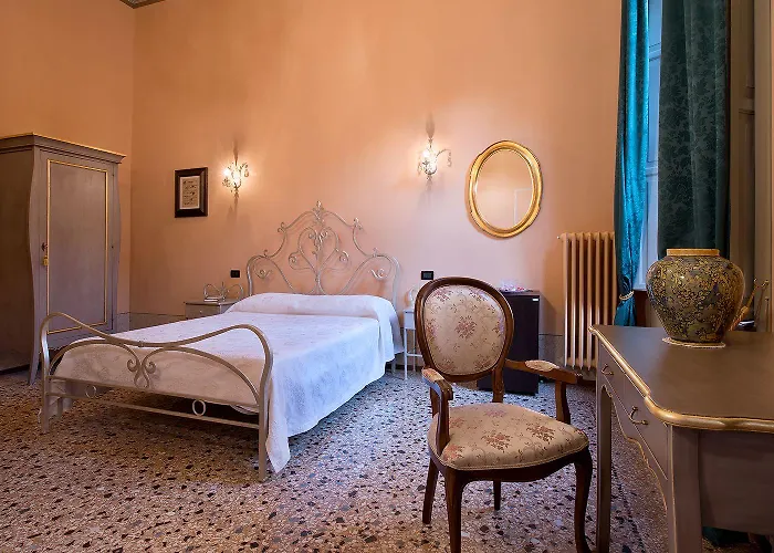 Salotto Delle Arti 4* Μόντενα