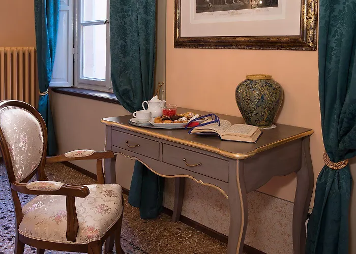 Salotto Delle Arti Vendégház Modena